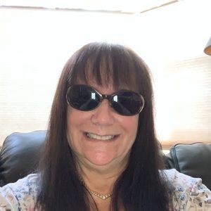 Meet your Posher, Ellen